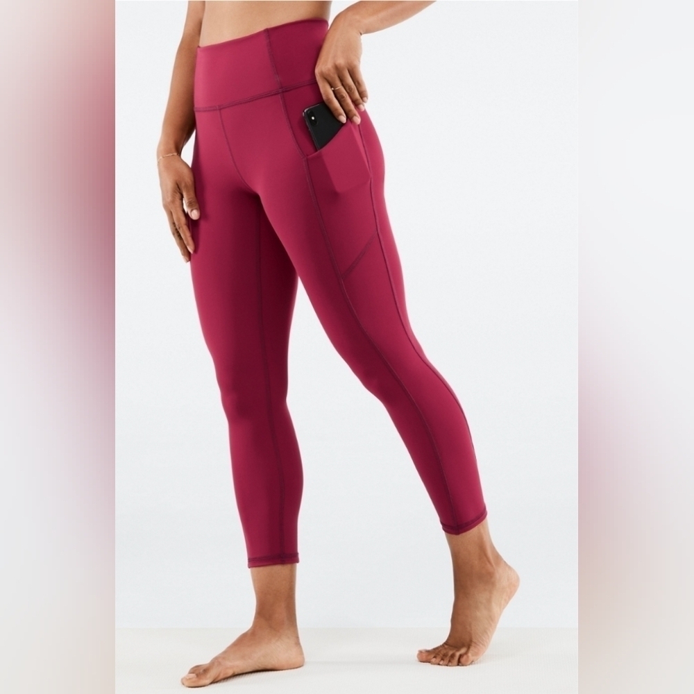 Fabletics Oasis PureLuxe High-Waisted Capri Leggings, Color Cherry Burst Size S